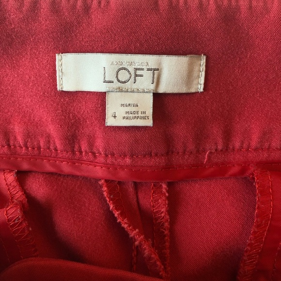 Loft red pants - hook and button closure - size 4 - Picture 2 of 8